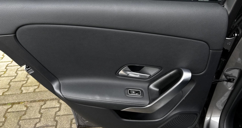Mercedes-Benz Klasa A cena 149900 przebieg: 41200, rok produkcji 2023 z Dobrodzień małe 379
